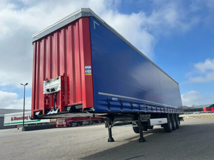 Krone nieuwe schuifzeiloplegger